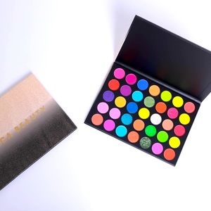 Glam Box Eyeshadow Palette